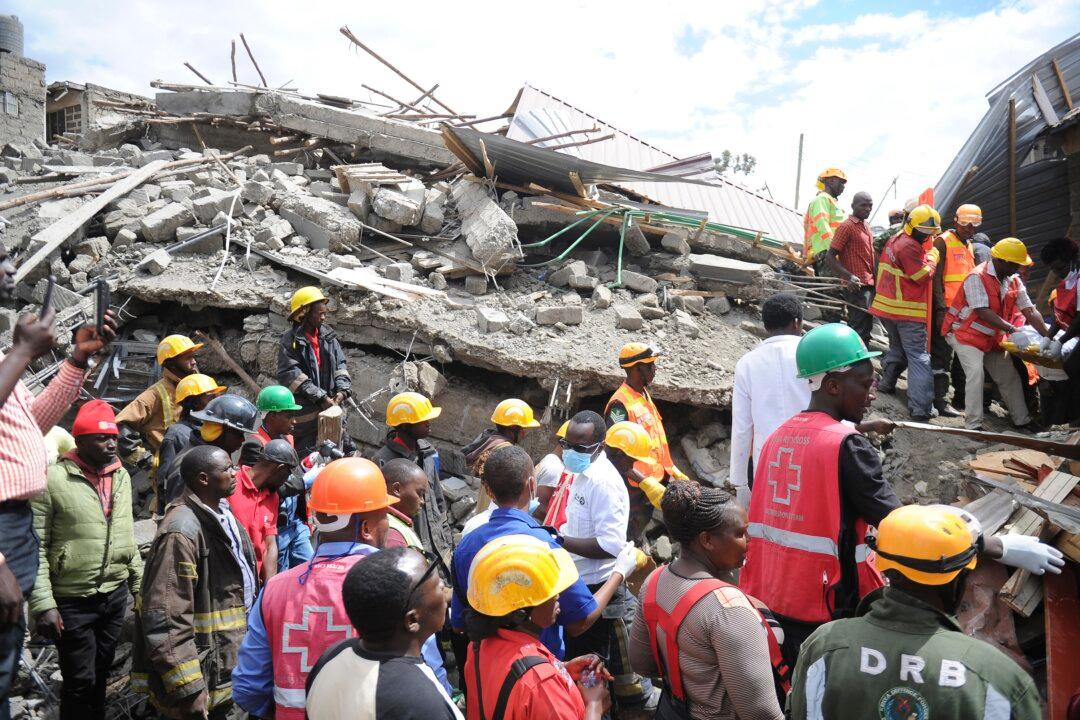 Building Collapse Near Kenyan Capital Kills 3; More Missing