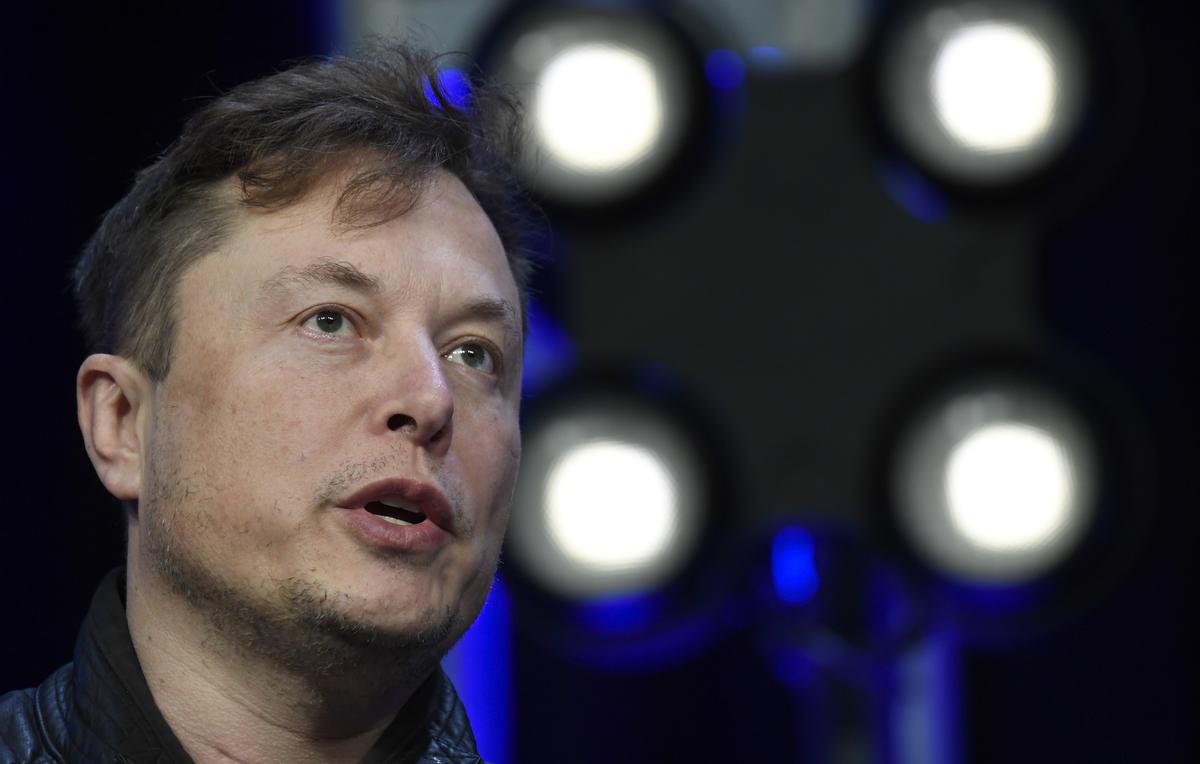 Musk Says SpaceX Losing $20 Million a Month on Starlink Internet in Ukraine