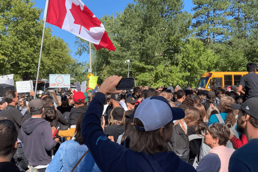 ‘Dress Code’ Too Vague to Stop Teacher With Oversized ‘Prosthetic’ Breasts, Says Parent