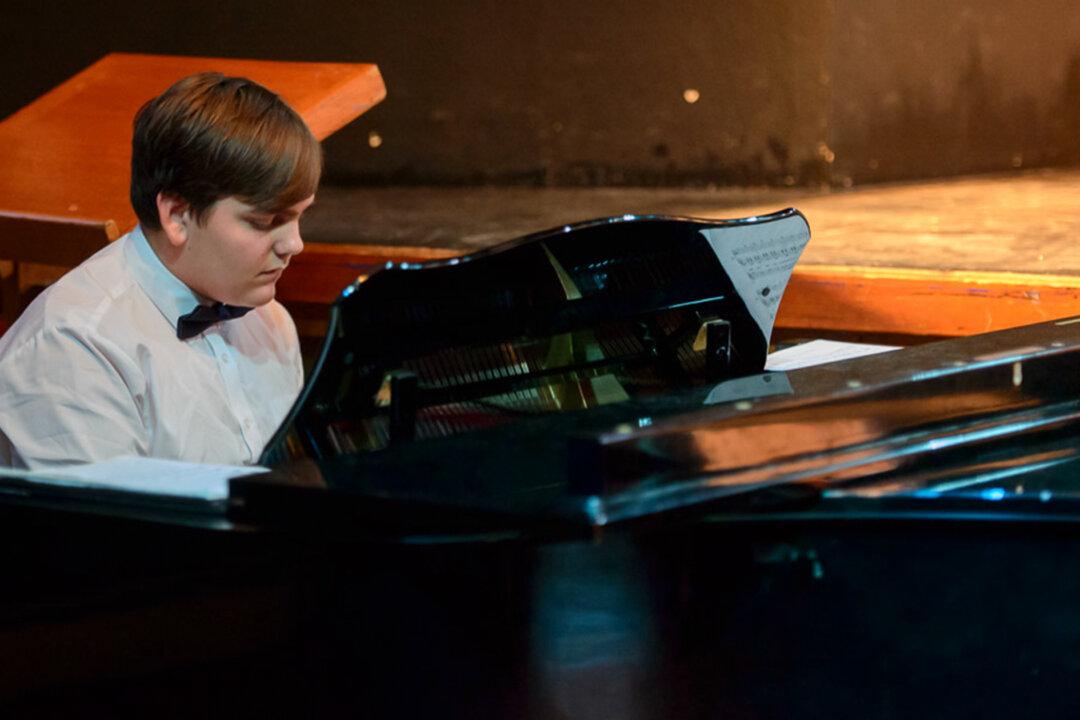 Dad Pushed Cancer Survivor Son to Play the Piano at an Airport 3 Years Ago, Now the Teen’s Studying to Be a Composer
