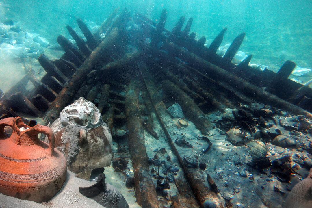 Divers Discover 1,200-Year-Old Byzantine Shipwreck Loaded With Cargo From All Over the Mediterranean