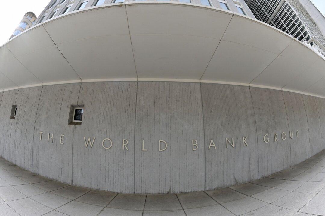 World Bank Cuts 2022 East Asia Growth Outlook, Cites China Slowdown