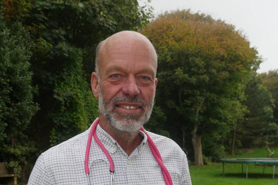 NHS Settles Case With Christian Doctor Who Was Investigated for Offering Prayers to Patients