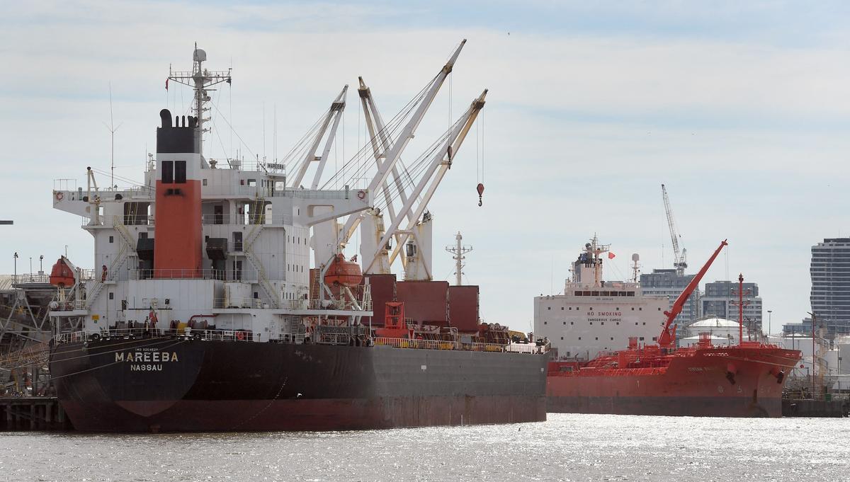 International Container Shipping Rates Plummet