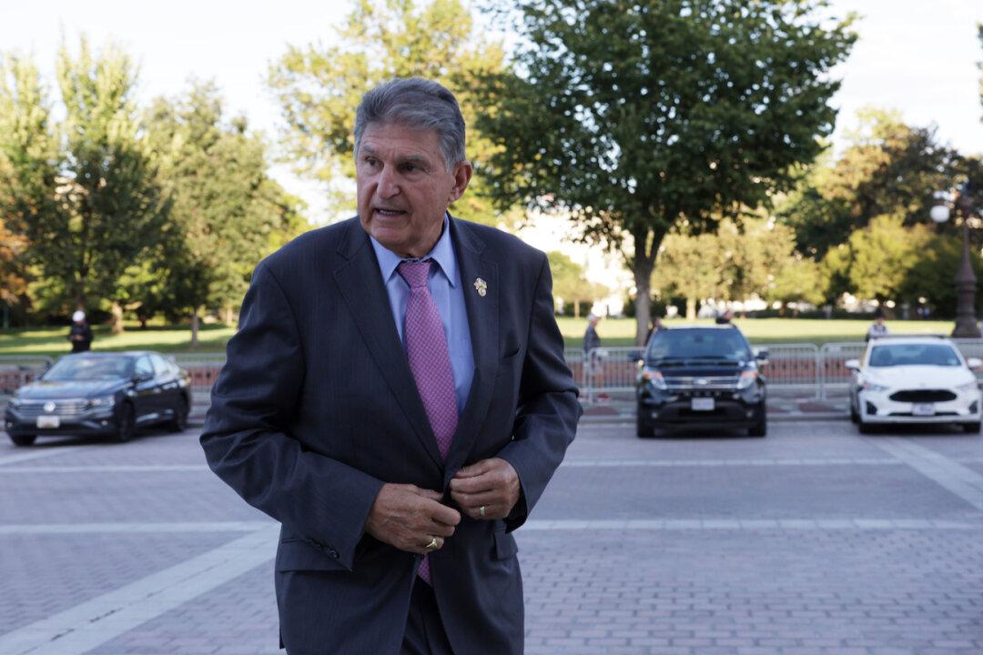 22 Senate Republicans Join Democrats to Clear Path for Short-Term Continuing Resolution