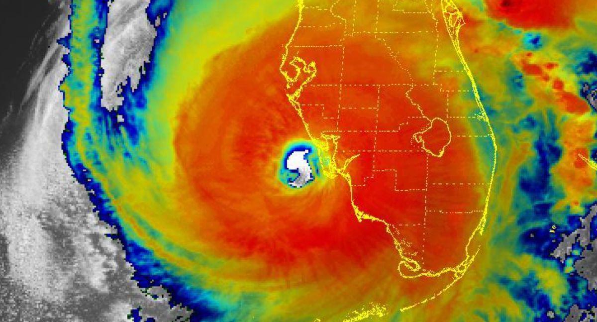 Weakened Hurricane Ian Batters Florida Peninsula: NHC