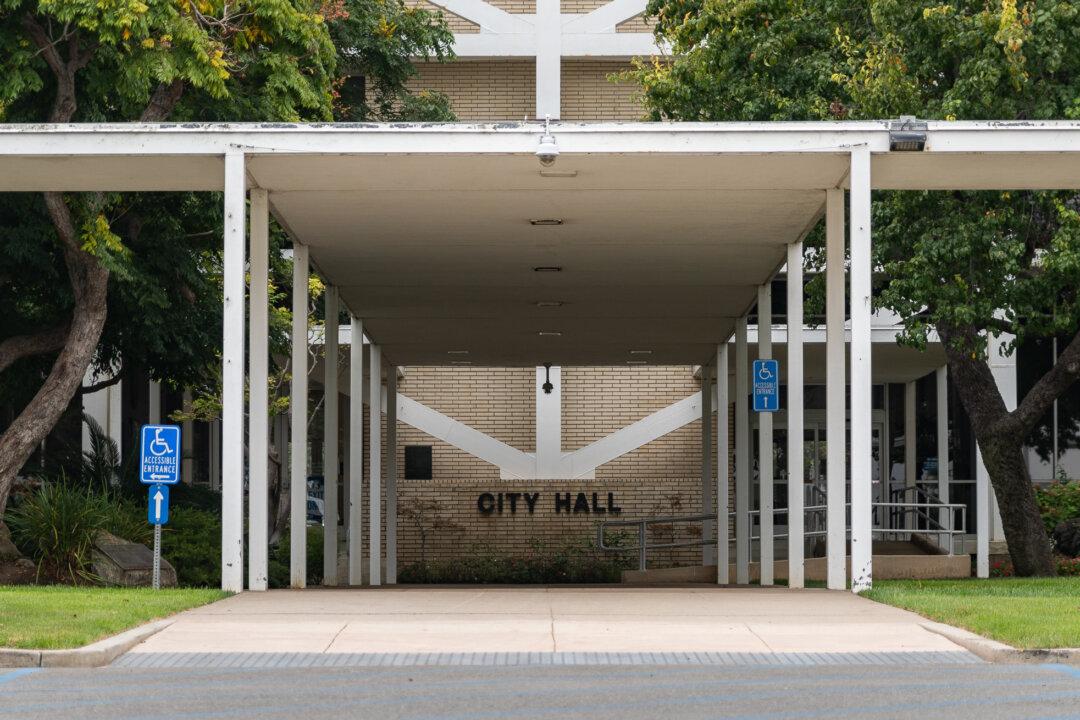 Costa Mesa City Council Candidate Runs to End Partisan Politics