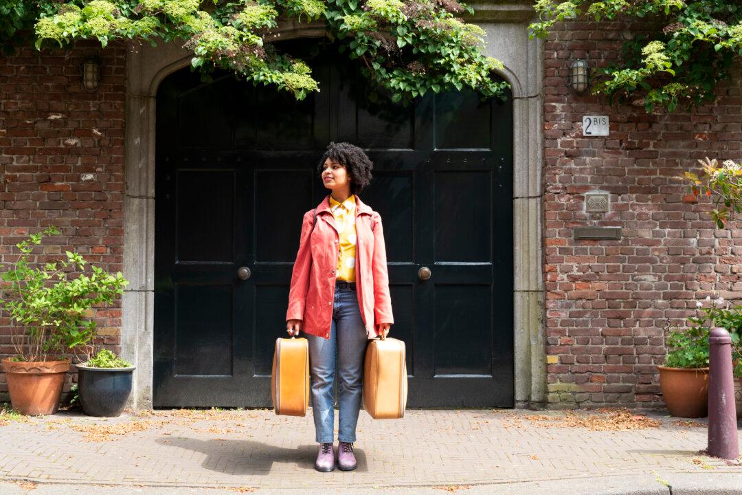 Traveling in Style and Comfort: How to Choose the Best Luggage