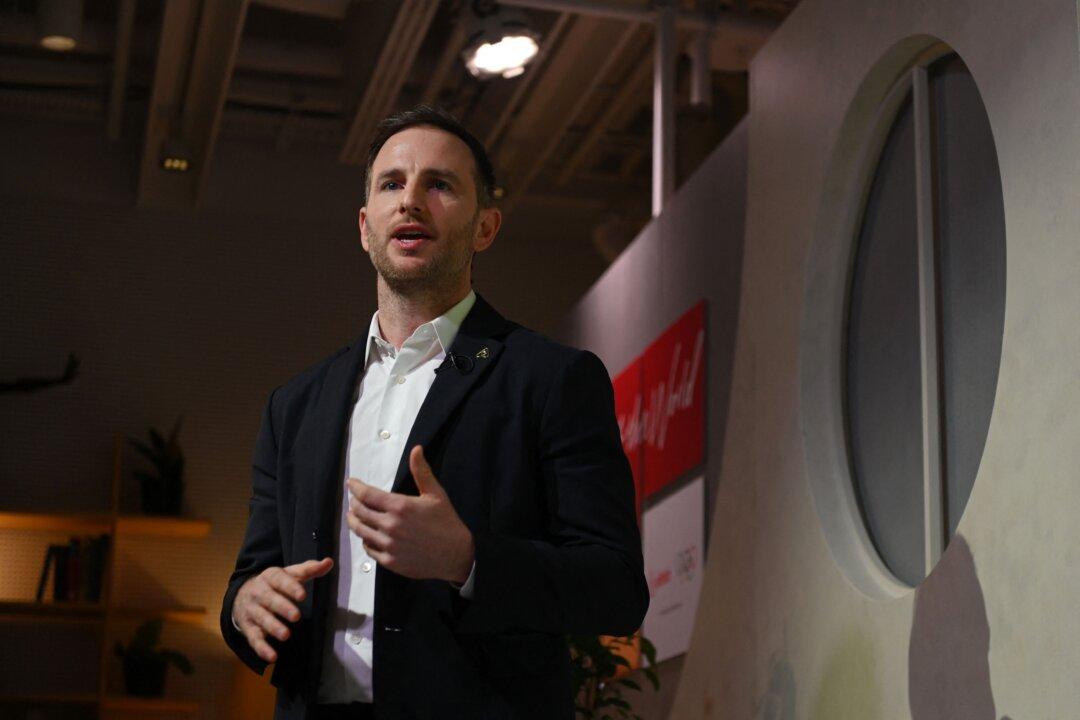 Elon Musk’s Tesla Adds Airbnb Co-founder Joe Gebbia to Its Board
