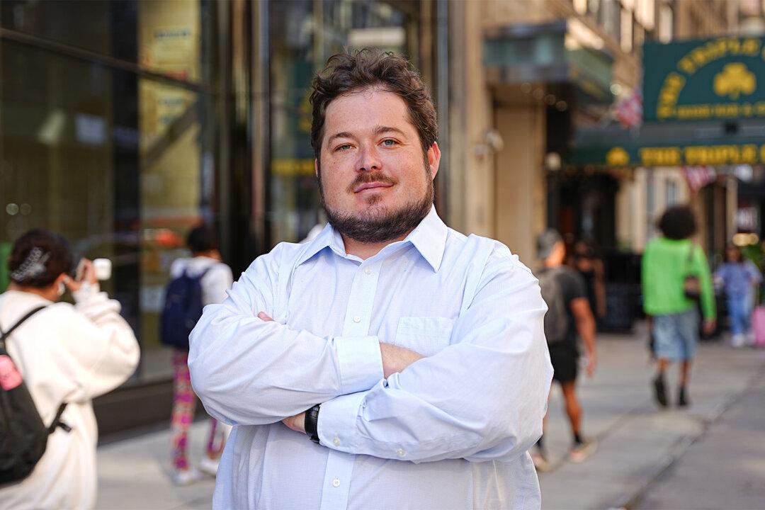 TikTok Is ‘Everything That You Do Not Want in a Modern Democracy’: Tech Expert