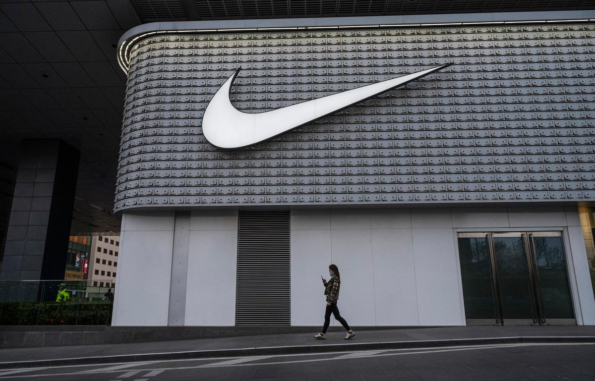 Nike Q1 Earnings Highlights: Revenue and EPS Beat, Investors Pull Back on Inventory, China Concerns