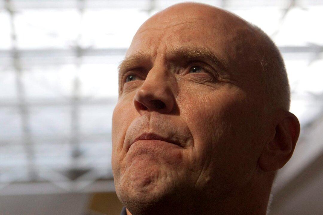 Sen. Vernon White Leaving the Senate