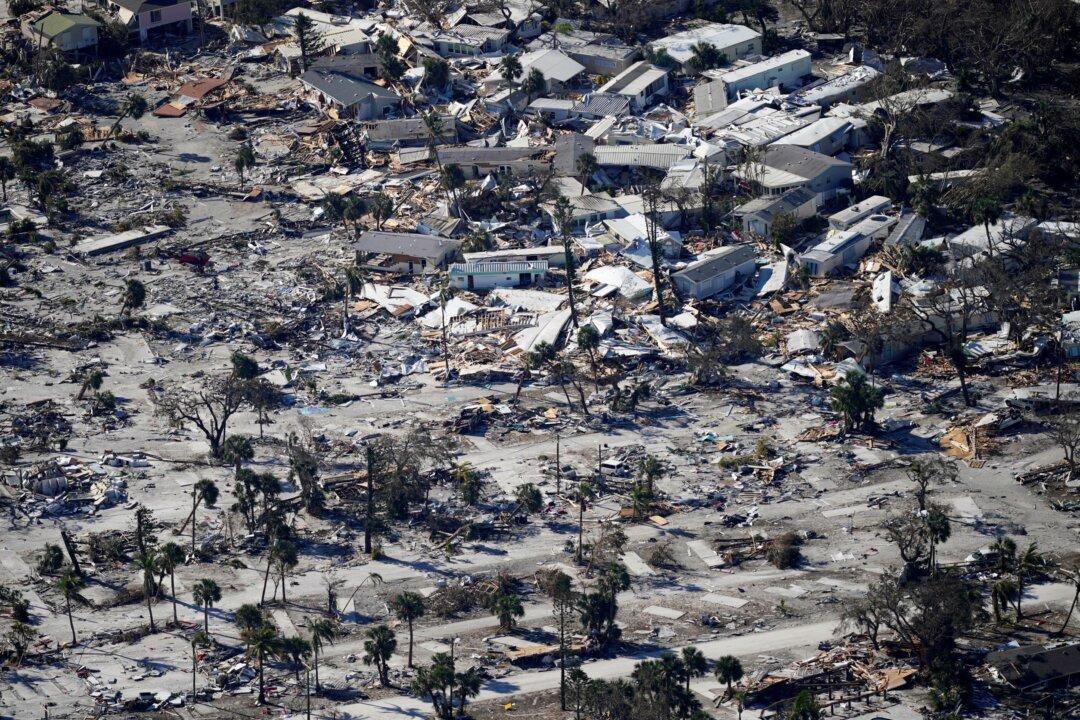 US Death Toll From Hurricane Ian Tops 50