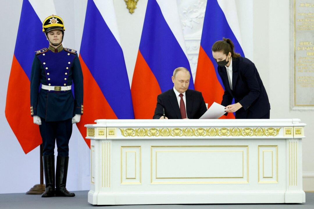 Putin Blames West for Blowing Up Pipelines as Europe Steps Up Vigilance