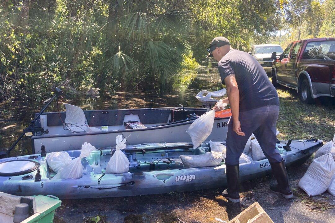 Ian Is Long Gone but Water Keeps Rising in Central Florida