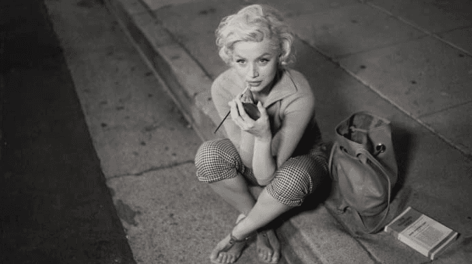 Ana de Armas as Marilyn Monroe, in "Blonde." (Netflix)