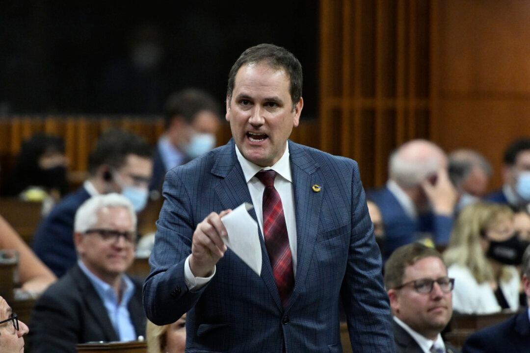 Tory MP Wades Into Spat Between Public Safety Minister and Alberta Over Gun Confiscation Program