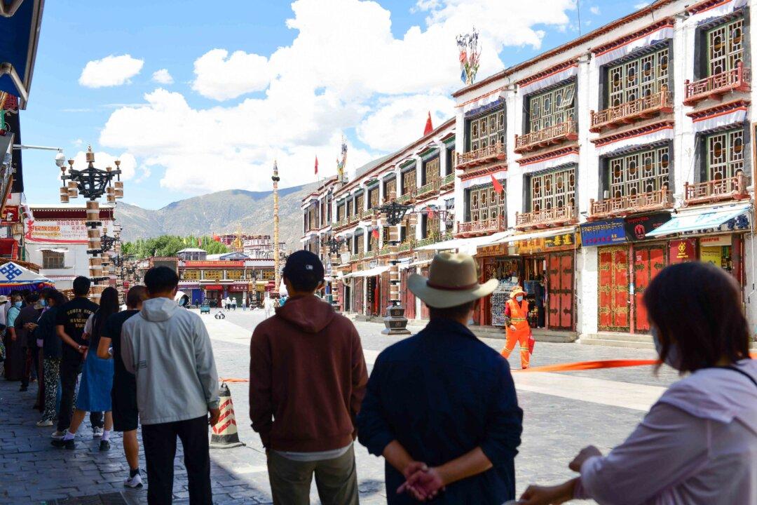 Five Suicides in Tibet Due to ‘Extreme Hardship’ in Lockdown: Report