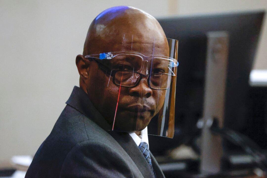 Texas Prosecutor Says He Will Not Seek Death Penalty for Man in Slayings of 2 Elderly Women