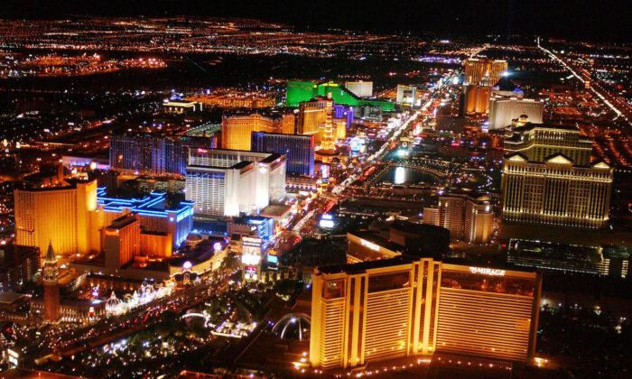 At Least 2 Dead, 6 Injured in Stabbing on Las Vegas Strip