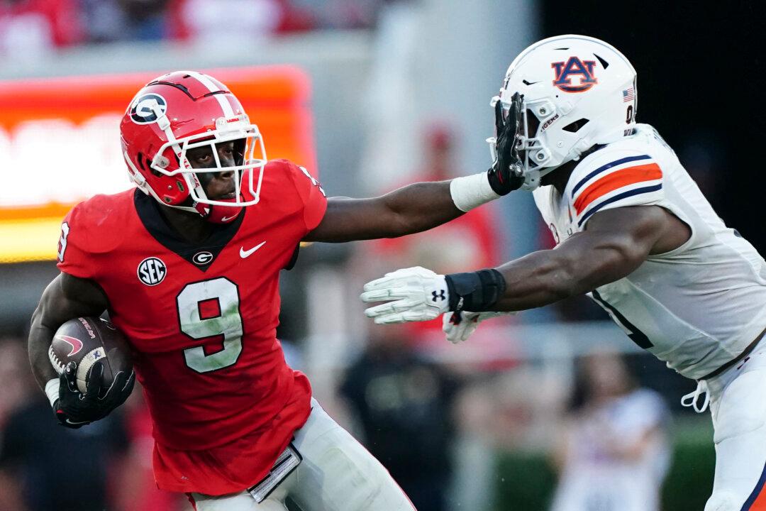 AP Top 25: UGA Back at No. 1, Alabama Slips to 3 Behind OSU