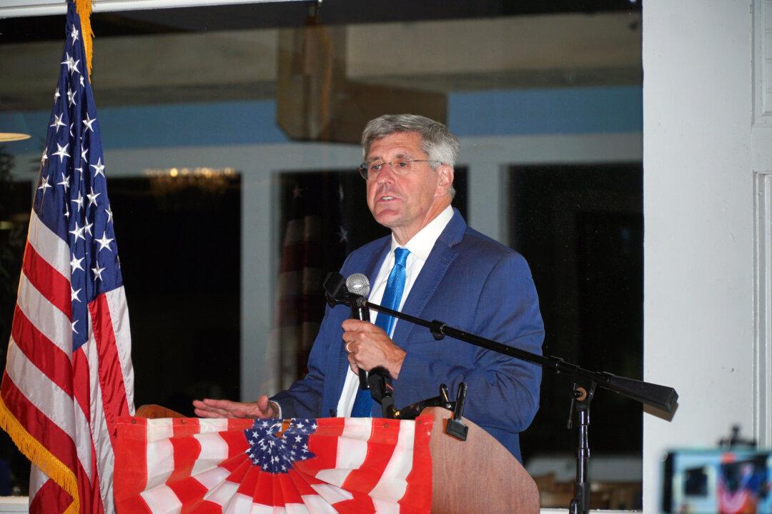 Stephen Moore: 7 Ways America Is Being Destroyed