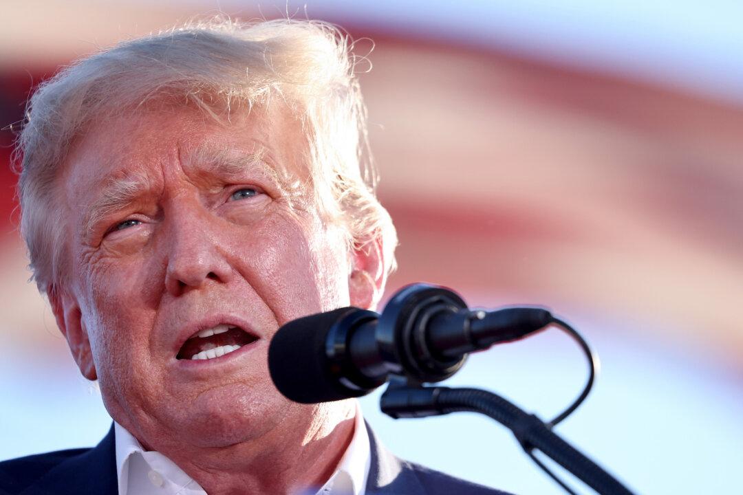 Trump Says Inflation Costing Families Almost $1,000 a Month, Criticizes Democrat Stewardship of US