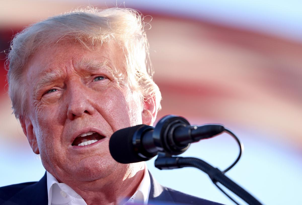 Trump Says Inflation Costing Families Almost $1,000 a Month, Criticizes Democrat Stewardship of US