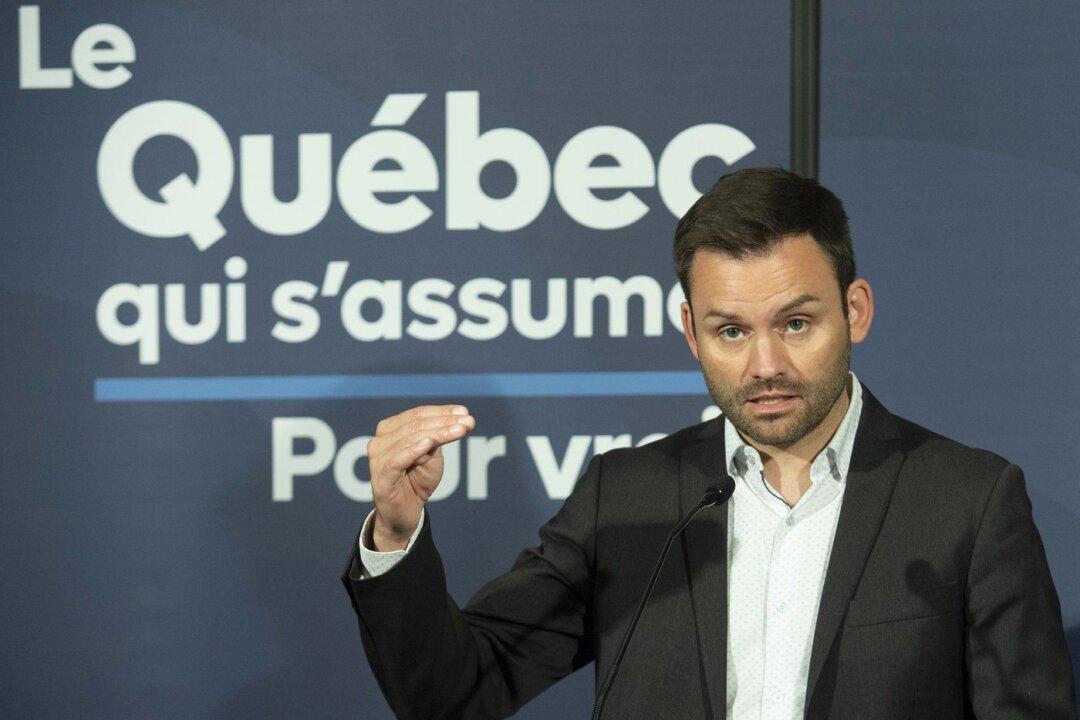 PQ Leader Wants to Take Seat in Quebec Legislature Without Swearing Oath to King