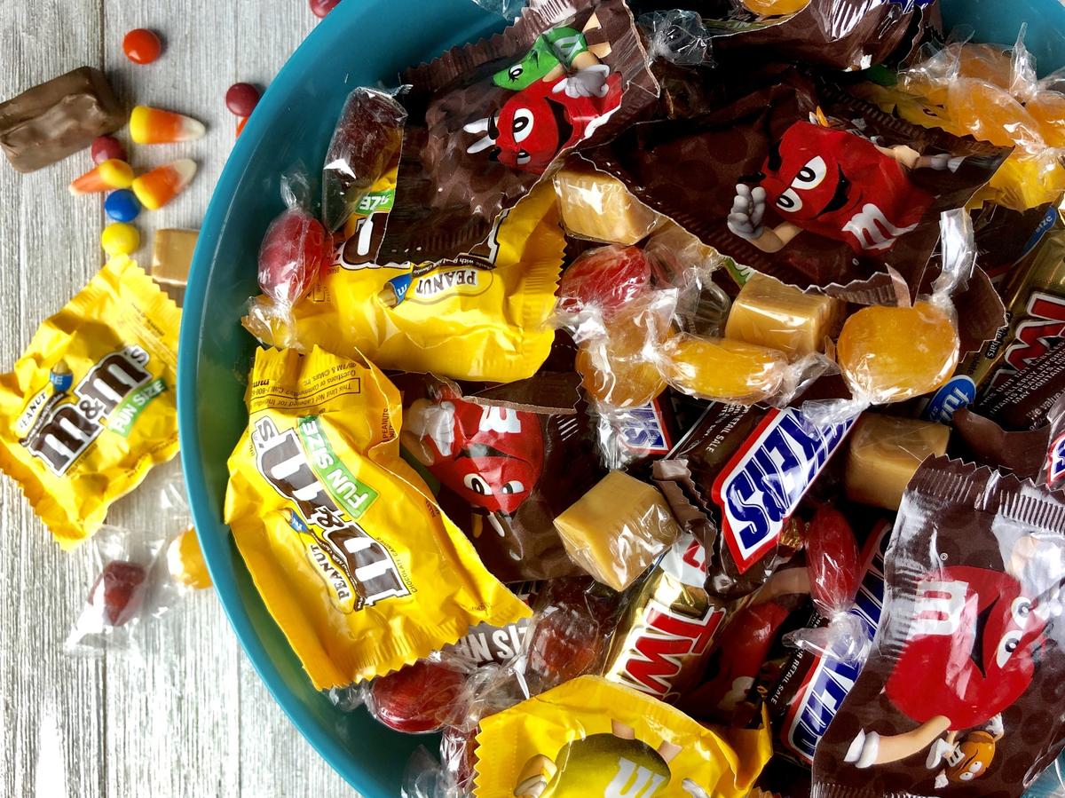Cost of Candy Soars by Record 13.1 Percent Before Halloween