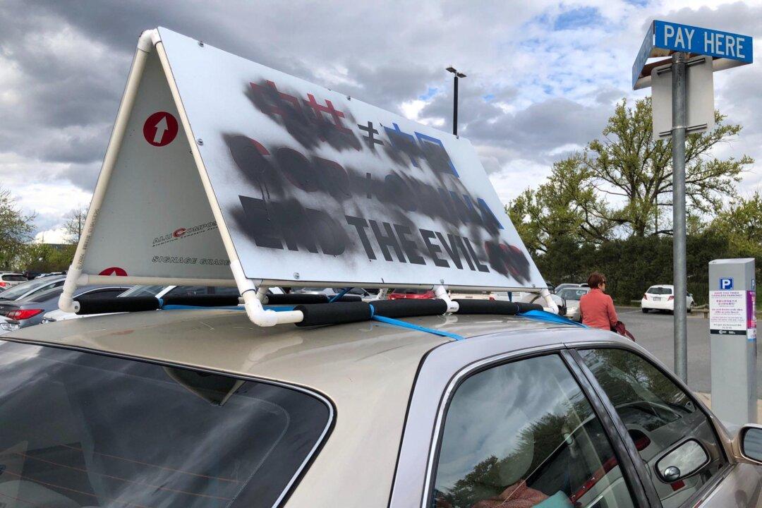 Beijing Sympathisers Allegedly Assault Woman After Vandalising ‘End CCP’ Car Signage