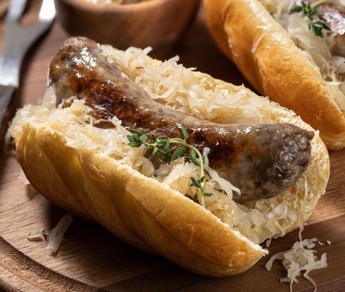 Defining and Frying the Wisconsin Bratwurst