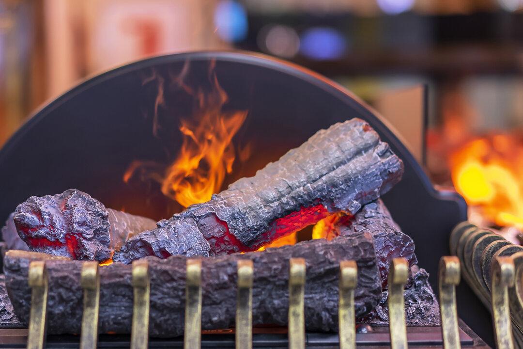 What Are the Benefits of an Electric Fireplace?