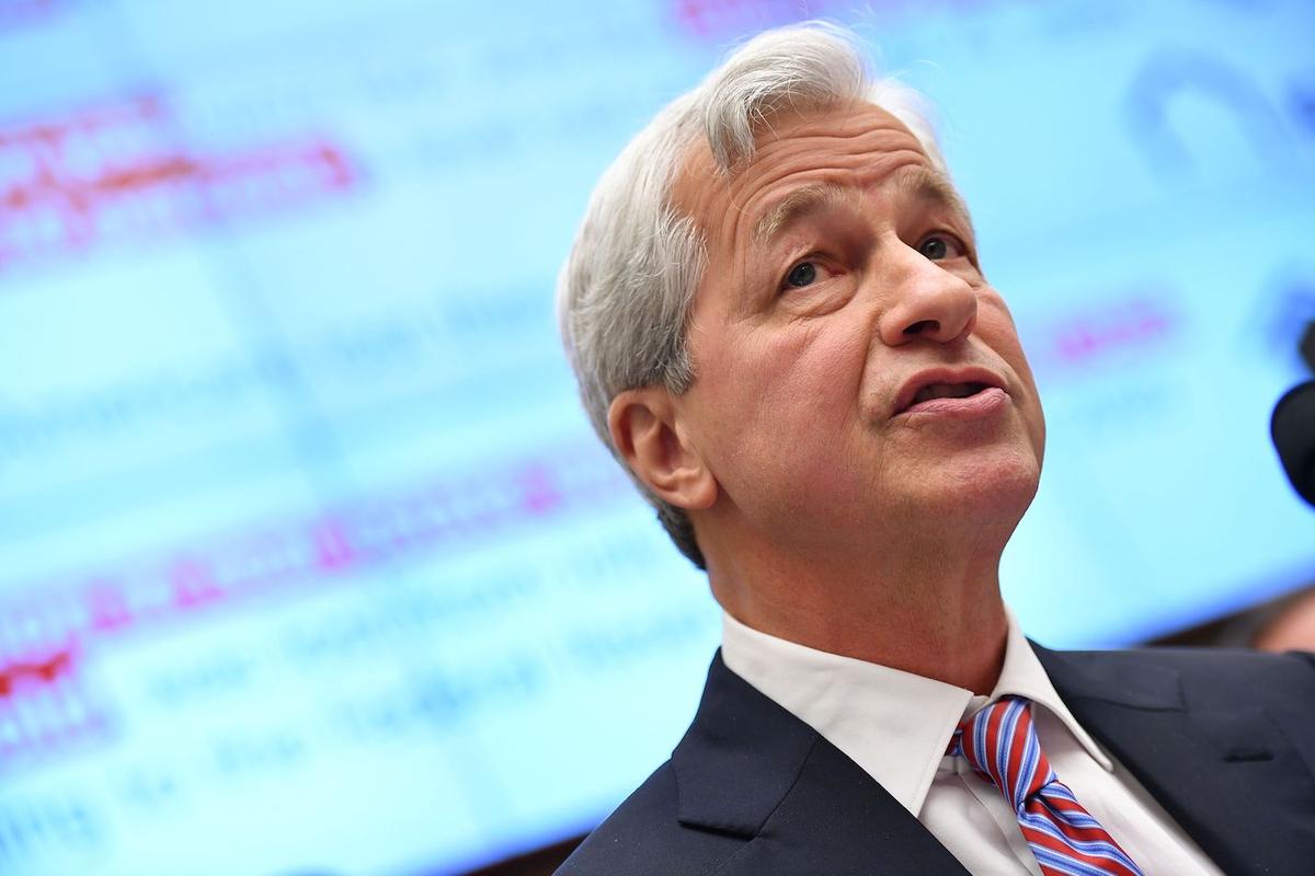 JPMorgan CEO Jamie Dimon Warns of ‘Calamity,’ ‘Global Depression’ Without Oil, Gas