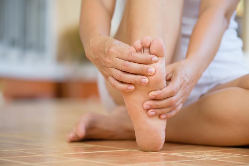 9 Ways to Treat Heel Pain and Strengthen Foot Muscles
