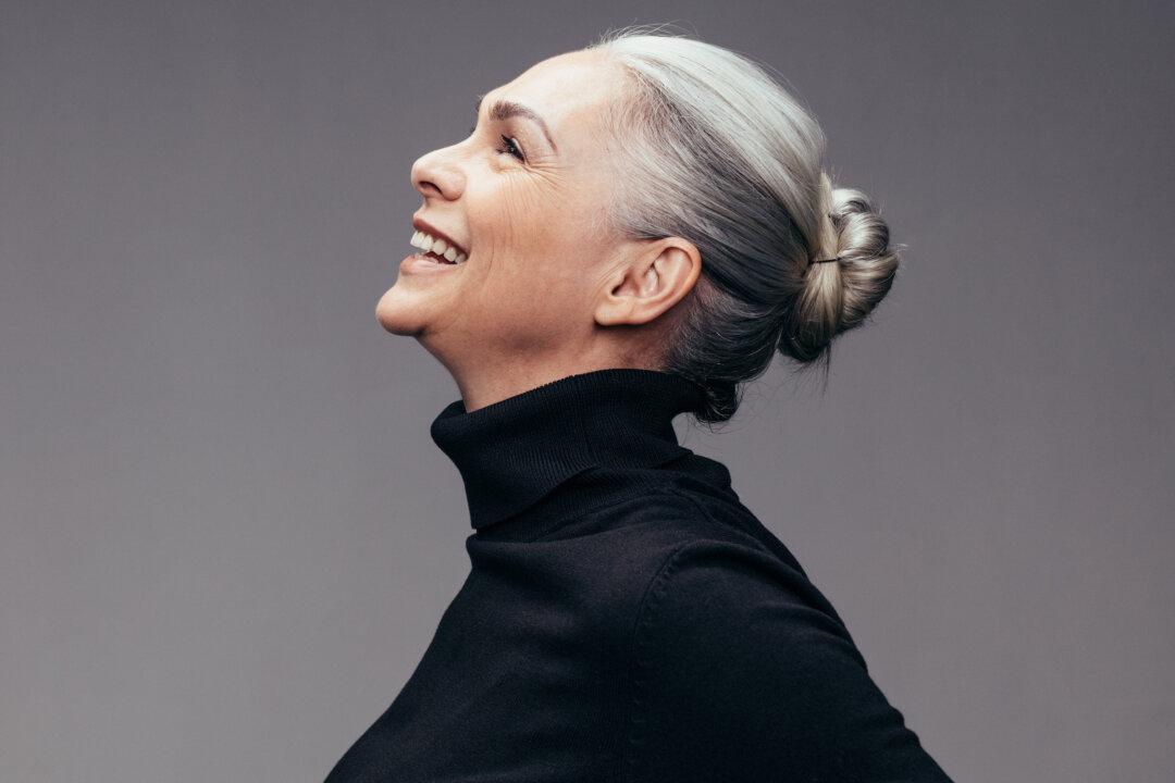 “Un-Gray’ Your Hair by Making These Simple Lifestyle Changes