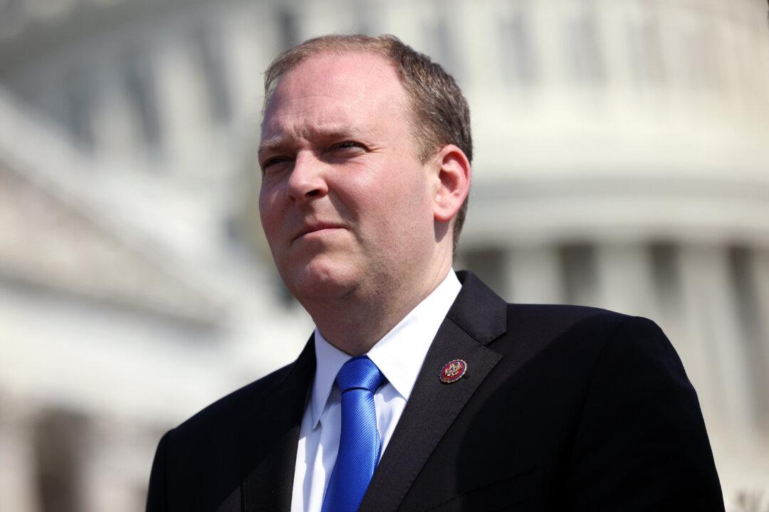 Lee Zeldin Won’t Run for RNC Chair, but Calls on Ronna McDaniel to Step Aside