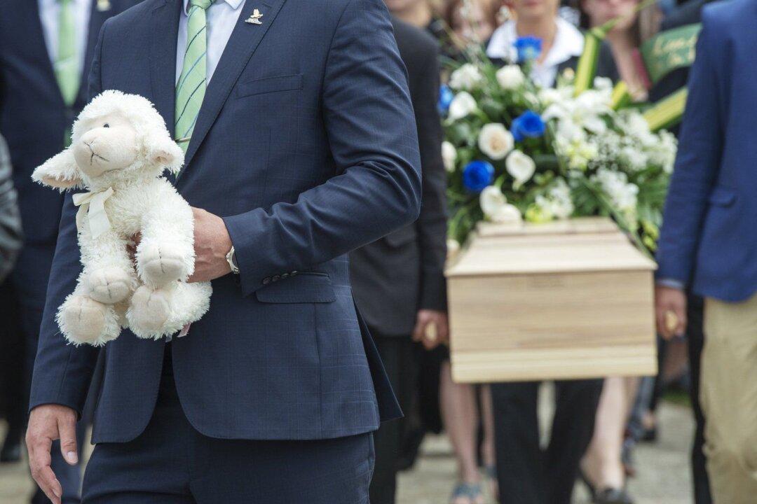 Slain Quebec Girl’s Family Sues Youth Protection, School Board for $3 Million