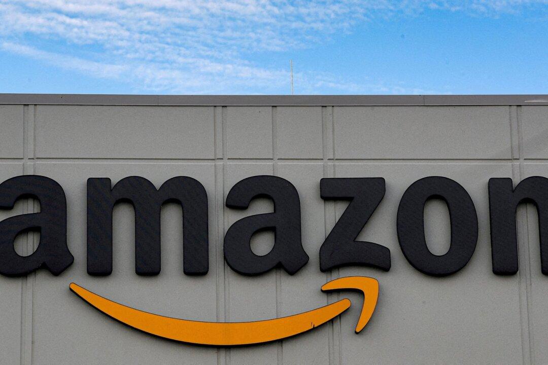 Russia Fines Amazon Over Banned Content for First Time