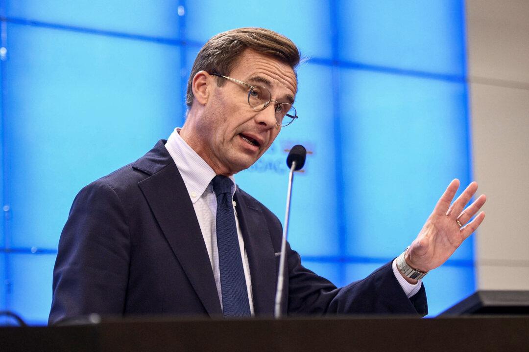 Sweden’s Parliament Elects Moderate PM to Lead Right-Wing Coalition