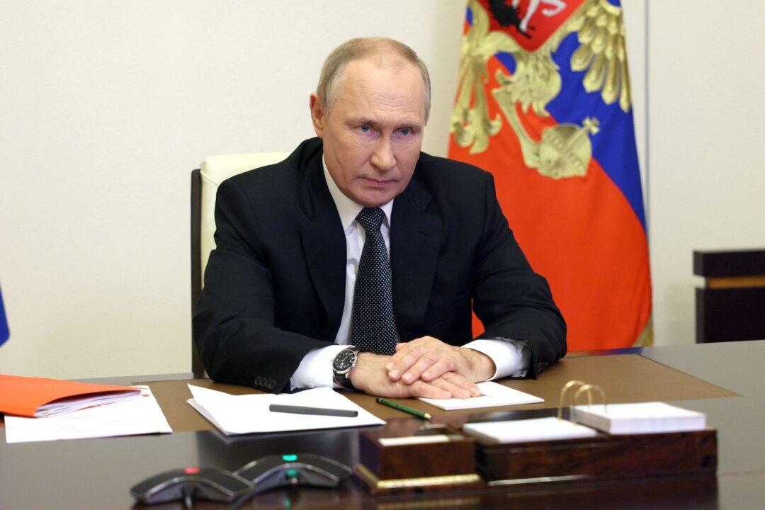 Russia’s Putin Declares Martial Law in Controlled Ukrainian Regions