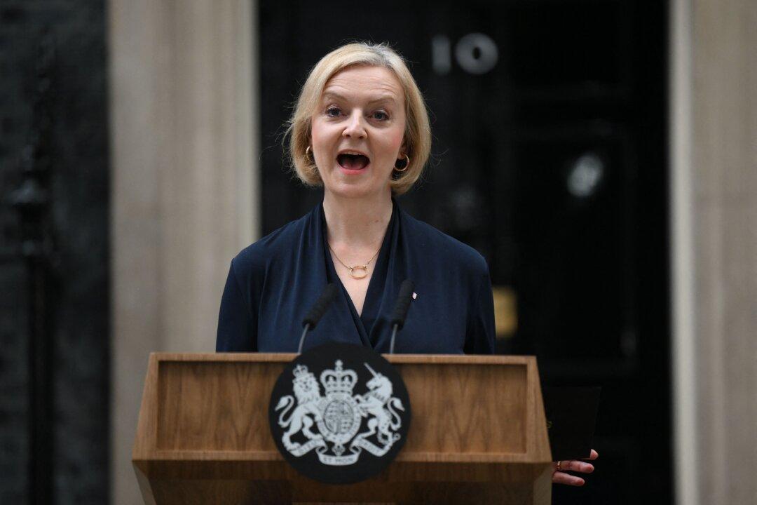 Truss Resigns as UK Prime Minister After Just 6 Weeks in Post