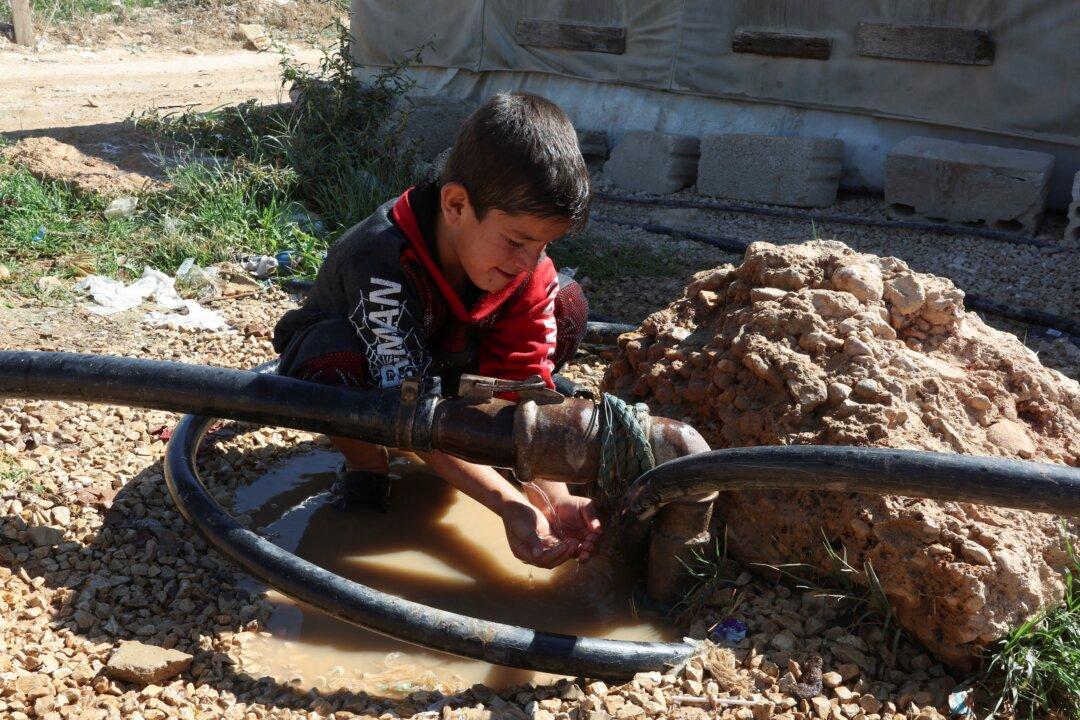 Cholera Outbreak Hits Syrian Refugees Sheltering in Camps in Lebanon