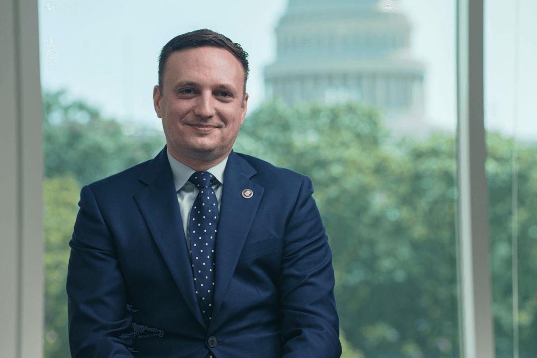 CCP Seeks to Use TikTok Data Against Americans: Former Pentagon Official