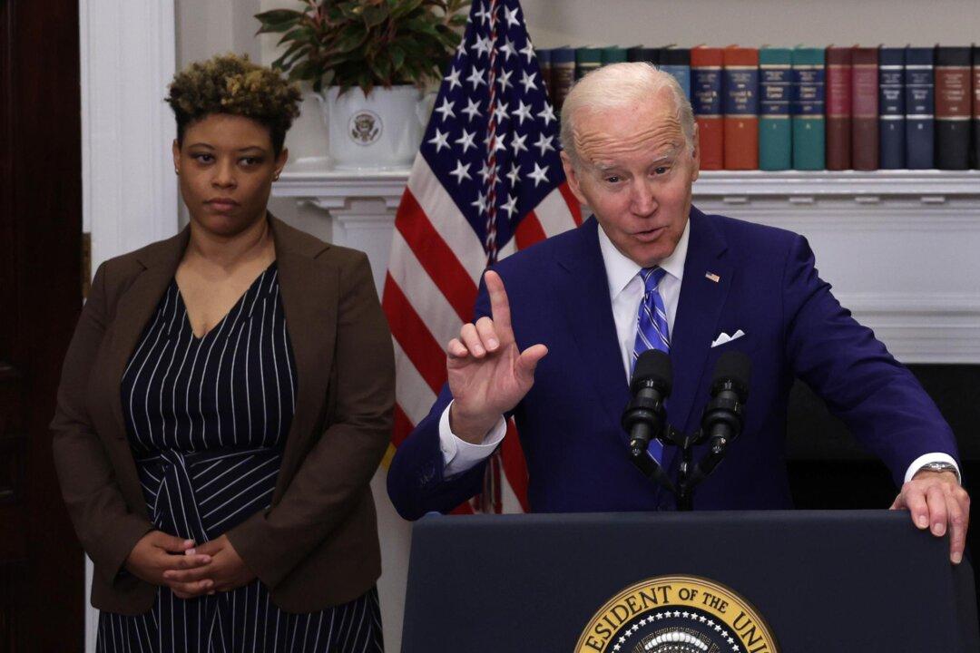 Biden Admin Regulations Will Cost Hundreds of Billions, Add 200 Million Hours of Paperwork: Think Tank