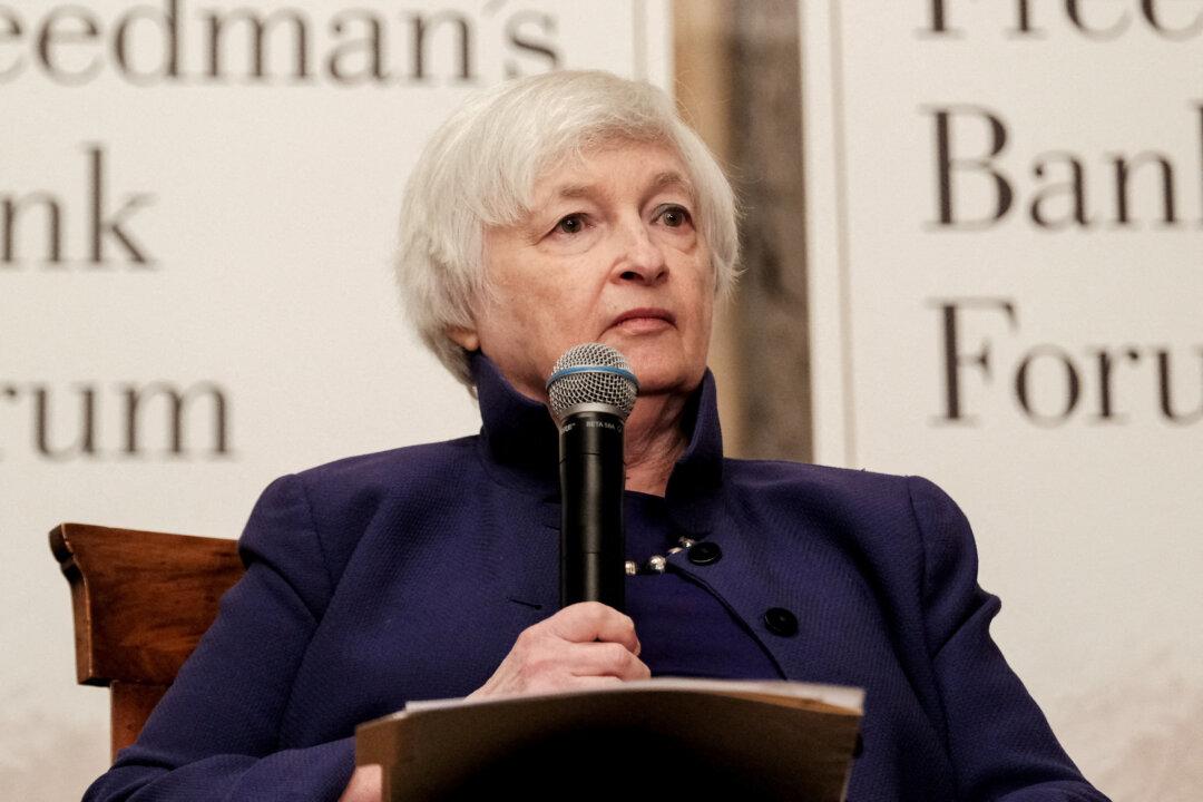 Yellen Taking Steps to Enhance Treasury Market, Boost Funds Resilience