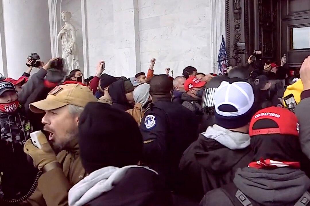 Federal Judge Twice Blocks Trial Testimony from Oath Keeper Who Led Rescue of Capitol Police on Jan. 6