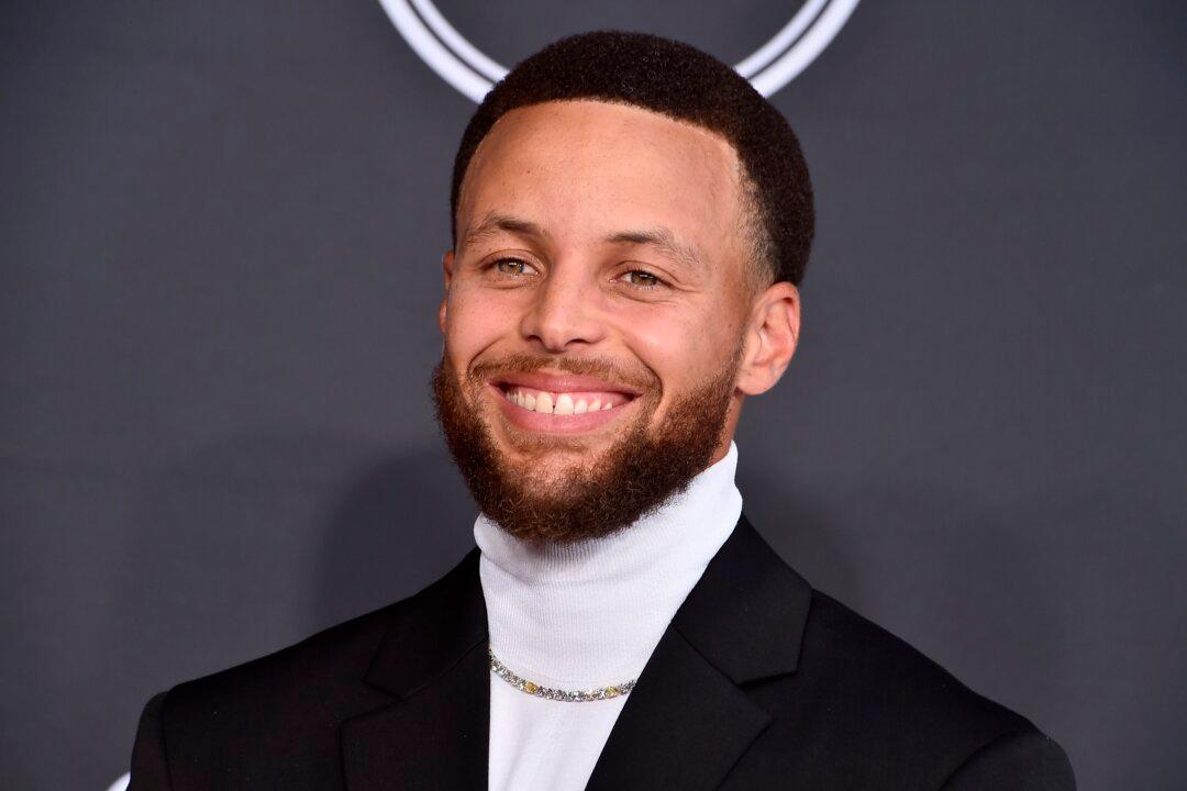 Stephen Curry Launches Graphic Novel Series on Sports Stars