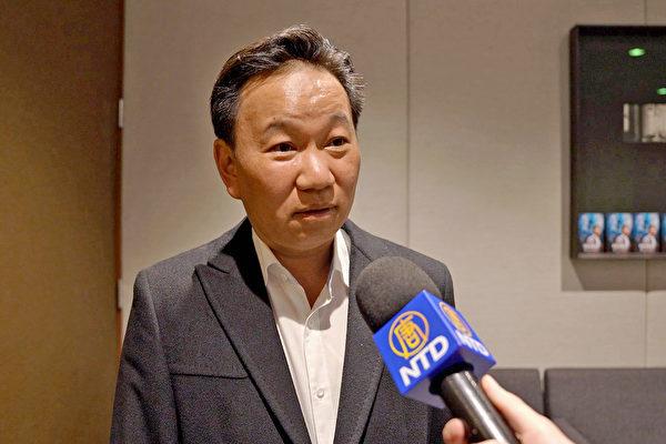 Peter Kim, former deputy mayor of Ryde City Council, attended the premiere. (New Tang Dynasty)
