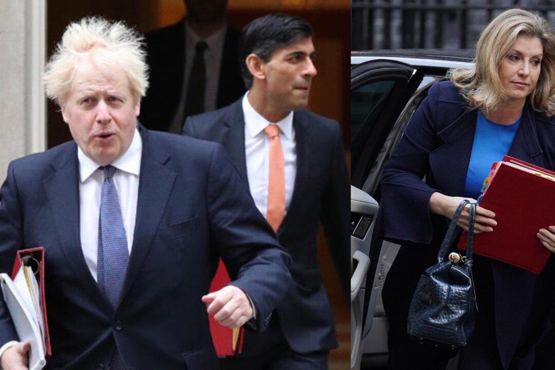 Boris Johnson Could Make Comeback as UK PM Contest Becomes 3-Horse Race
